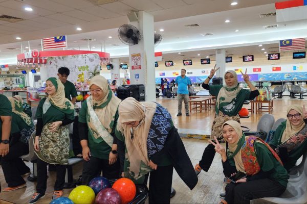 afiyah-vet-bowling-sarung (2)