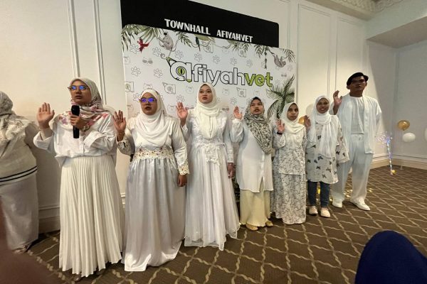 afiyah-vet-stunning-white (36)